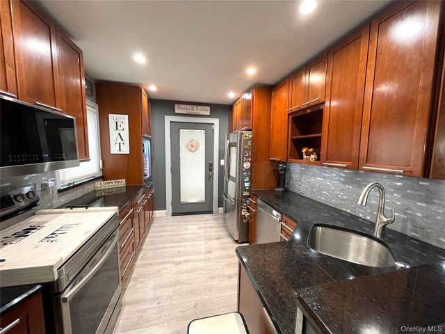 30 Classon Avenue, Mastic, NY 11950