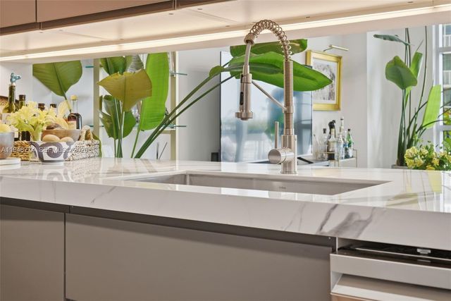 3301 NE 1st Ave H0805, Miami, FL 33137