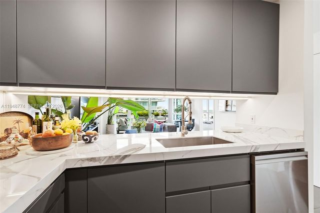 3301 NE 1st Ave H0805, Miami, FL 33137