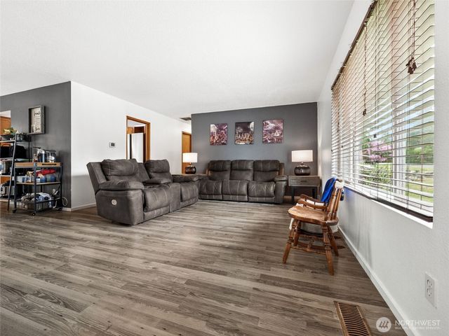 29425 34th Avenue S, Auburn, WA 98001