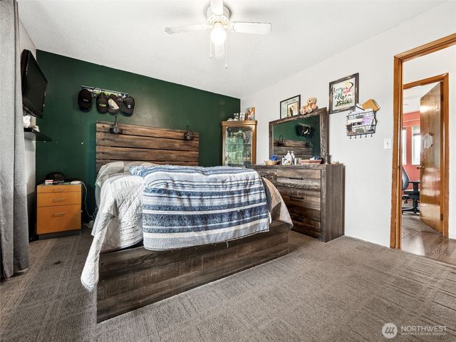 29425 34th Avenue S, Auburn, WA 98001