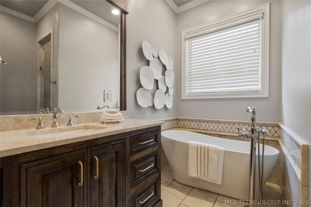 3528 S Wheeling Avenue, Tulsa, OK 74105