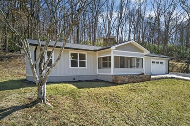 750 Sunnyside Road, Hiawassee, GA 30546