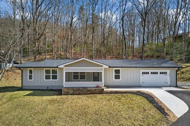 750 Sunnyside Road, Hiawassee, GA 30546