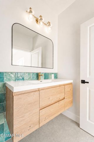 1141 Calle Tulipan 2, Thousand Oaks, CA 91360