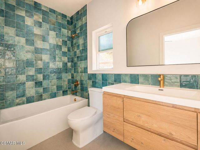 1141 Calle Tulipan 2, Thousand Oaks, CA 91360