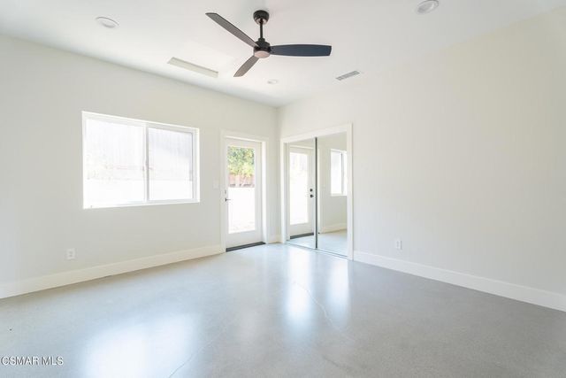 1141 Calle Tulipan 2, Thousand Oaks, CA 91360