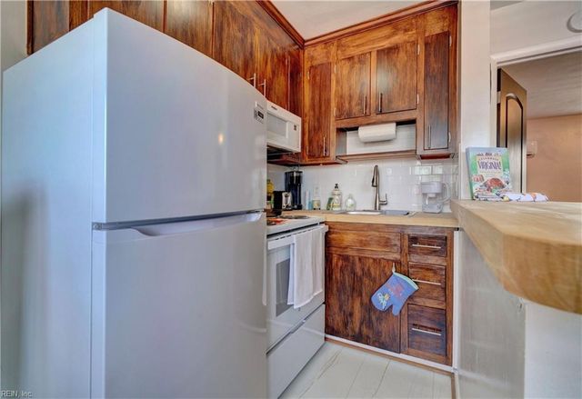 1023 Little Bay AVE, Norfolk, VA 23503