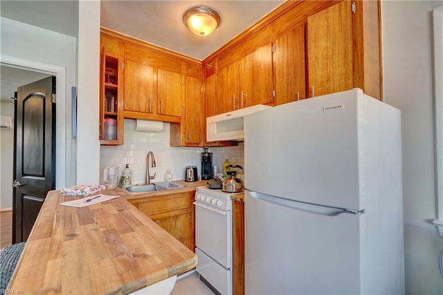 1023 Little Bay AVE, Norfolk, VA 23503