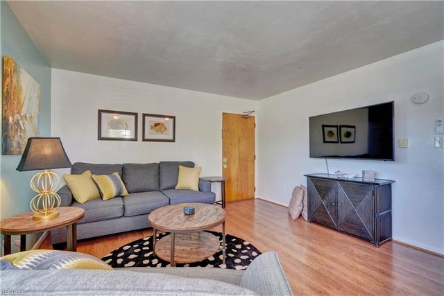 1023 Little Bay AVE, Norfolk, VA 23503