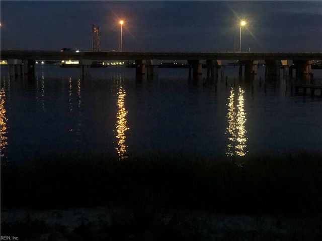 1023 Little Bay AVE, Norfolk, VA 23503