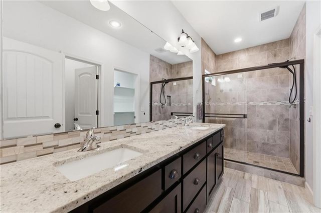 1713 SW Merryman Drive, Lee's Summit, MO 64082