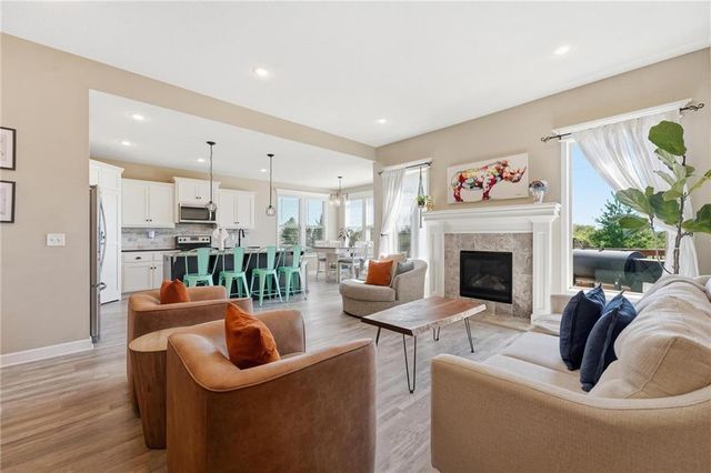 1713 SW Merryman Drive, Lee's Summit, MO 64082