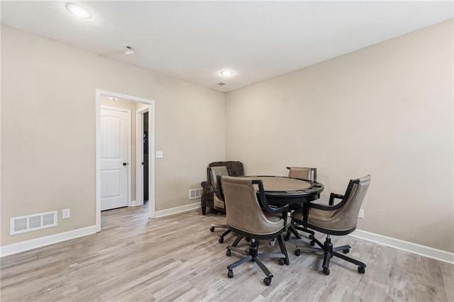 1713 SW Merryman Drive, Lee's Summit, MO 64082