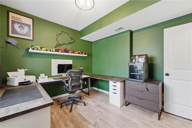 1713 SW Merryman Drive, Lee's Summit, MO 64082