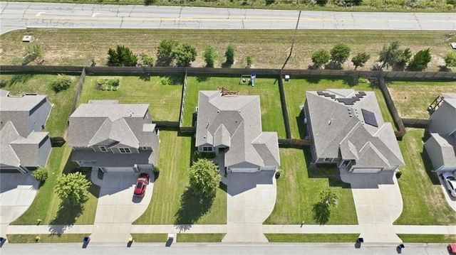 1713 SW Merryman Drive, Lee's Summit, MO 64082