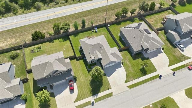 1713 SW Merryman Drive, Lee's Summit, MO 64082