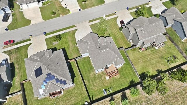 1713 SW Merryman Drive, Lee's Summit, MO 64082
