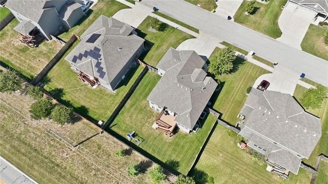 1713 SW Merryman Drive, Lee's Summit, MO 64082