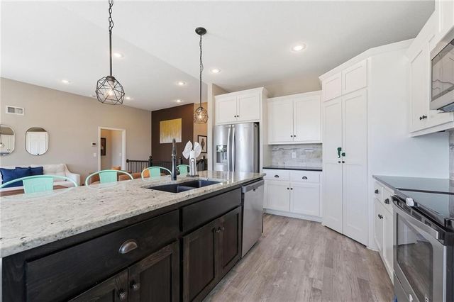 1713 SW Merryman Drive, Lee's Summit, MO 64082