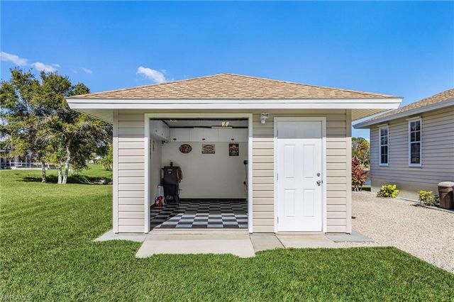 11425 Habersham CT, North Fort Myers, FL 33917