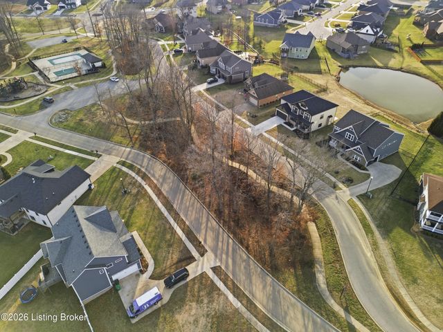 265 Bluffs Edge Dr, Mt Washington, KY 40047