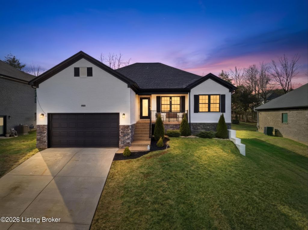 265 Bluffs Edge Dr, Mt Washington, KY 40047