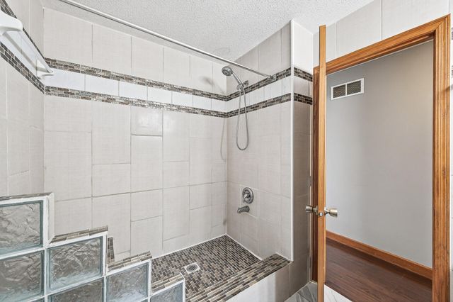 4418 Ladyslipper Avenue N, Brooklyn Park, MN 55443