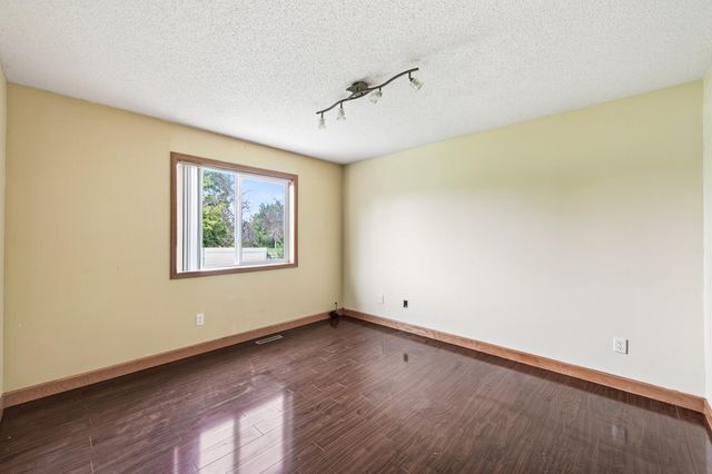 4418 Ladyslipper Avenue N, Brooklyn Park, MN 55443