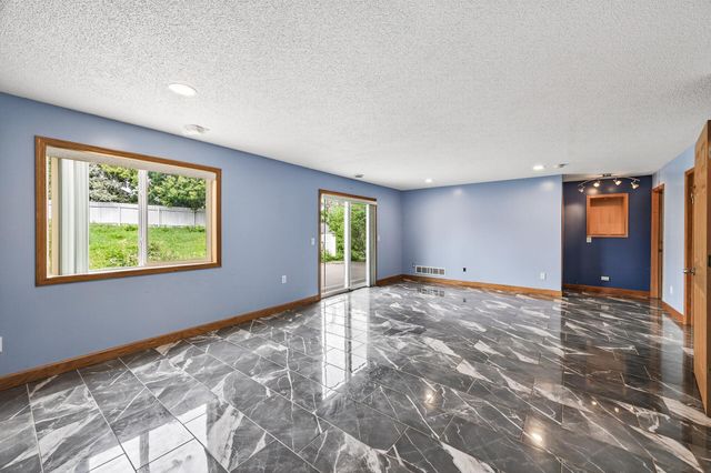 4418 Ladyslipper Avenue N, Brooklyn Park, MN 55443