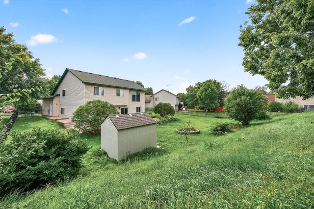 4418 Ladyslipper Avenue N, Brooklyn Park, MN 55443