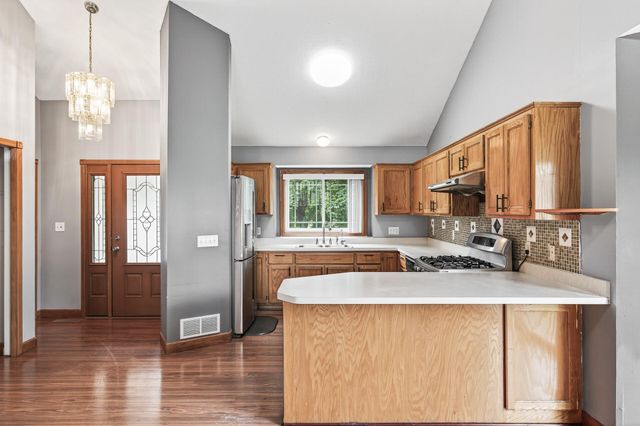 4418 Ladyslipper Avenue N, Brooklyn Park, MN 55443