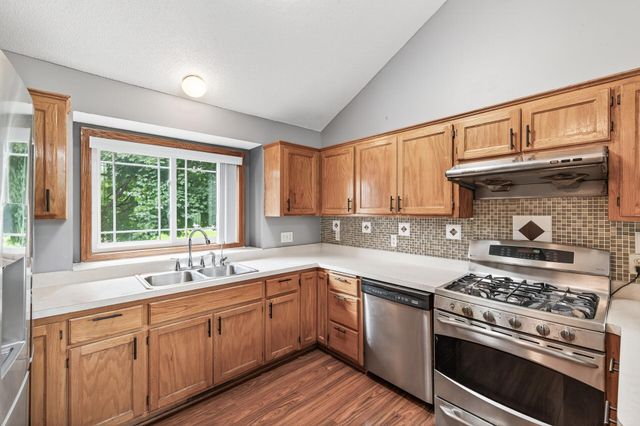 4418 Ladyslipper Avenue N, Brooklyn Park, MN 55443