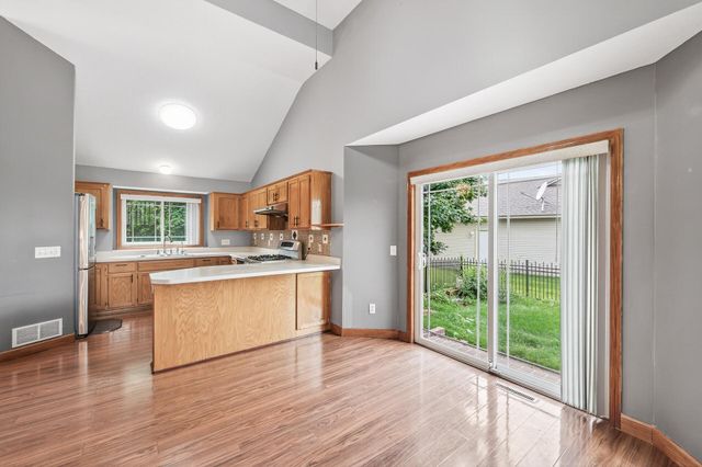 4418 Ladyslipper Avenue N, Brooklyn Park, MN 55443