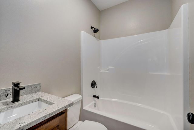 208 Danalia Drive, Marshfield, MO 65706