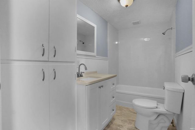 4333 Barton Lane, Evansville, IN 47720