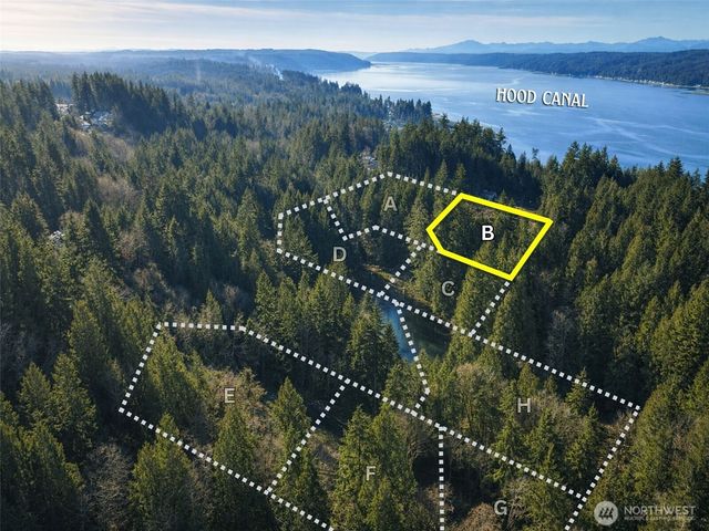 100 E Lakewood Drive, Belfair, WA 98528