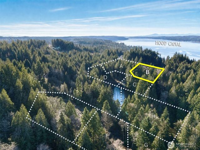 100 E Lakewood Drive, Belfair, WA 98528