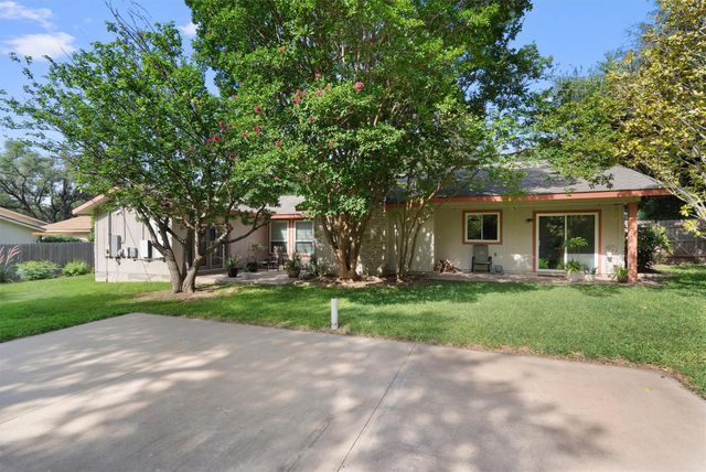 13215 Woodthorpe ST, Austin, TX 78729