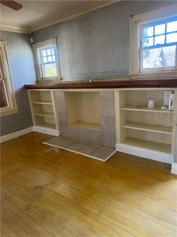 1857 E 68th Terrace, Kansas City, MO 64132