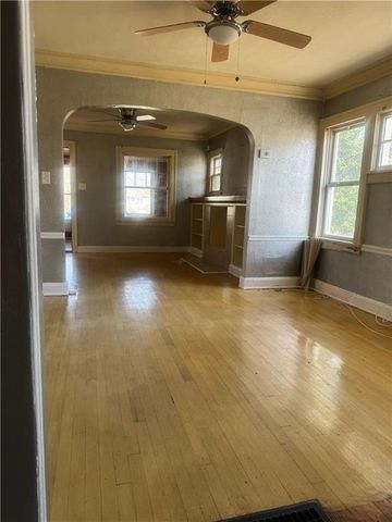 1857 E 68th Terrace, Kansas City, MO 64132