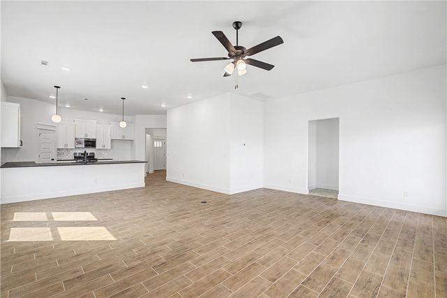 2610 Elstar Court, Centerton, AR 72712