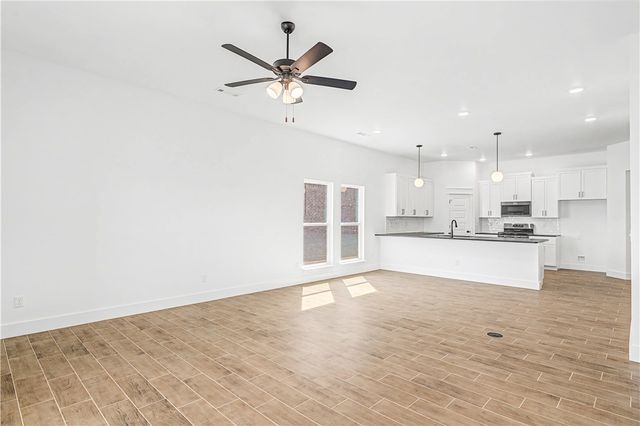 2610 Elstar Court, Centerton, AR 72712