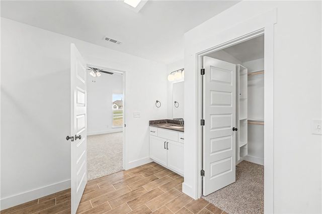 2610 Elstar Court, Centerton, AR 72712