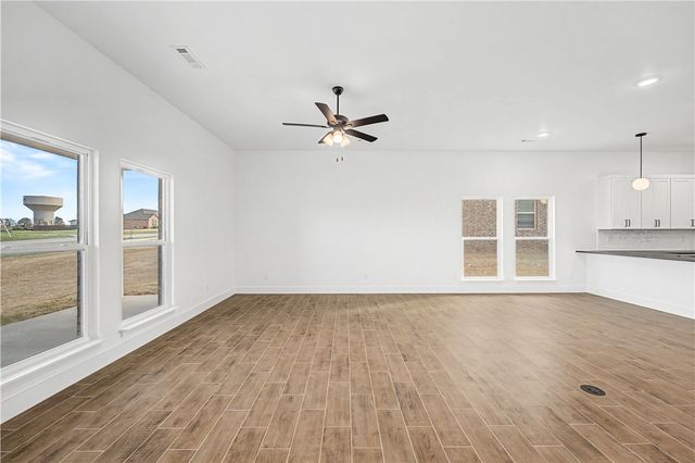 2610 Elstar Court, Centerton, AR 72712