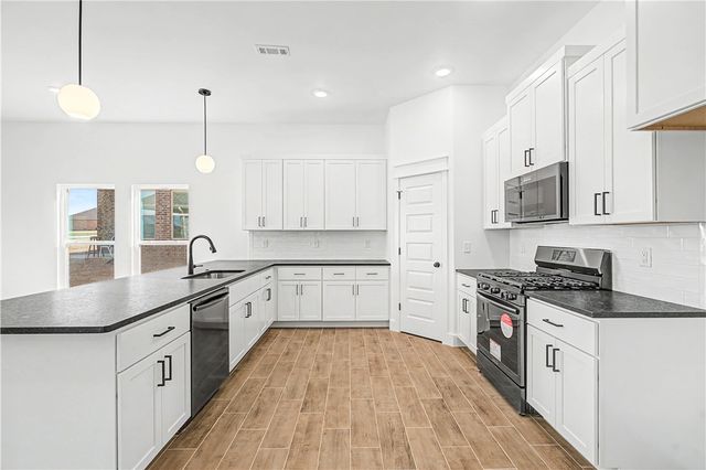 2610 Elstar Court, Centerton, AR 72712