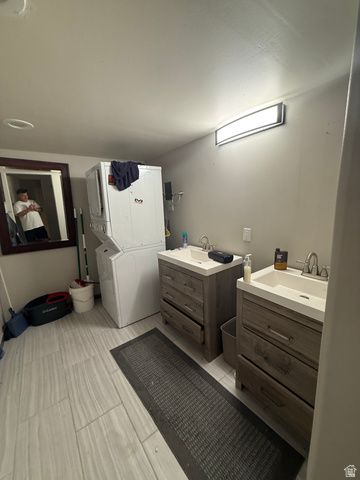7046 S 700 E, Midvale, UT 84047