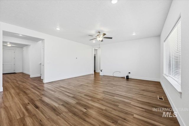 148 Homesteaders St., Middleton, ID 83644