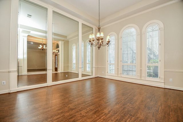 1735 Lake Charlotte Lane, Richmond, TX 77406