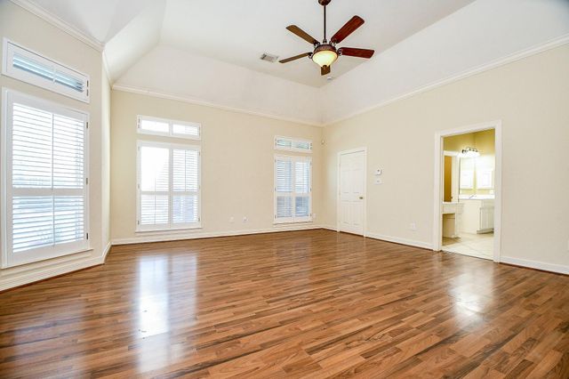 1735 Lake Charlotte Lane, Richmond, TX 77406